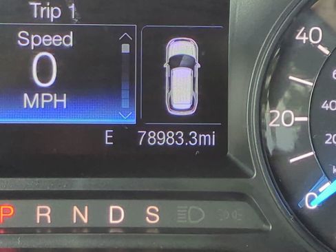 Used 2017 Ford Explorer XLT AWD/4WD image 25