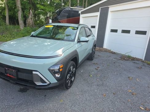Used 2024 Hyundai Kona SEL w/ Convenience Package AWD/4WD image 2