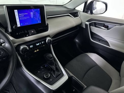 Used 2023 Toyota RAV4 XLE AWD/4WD image 36