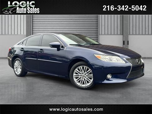 Used 2014 Lexus ES 350 w/ Luxury Package FWD image 1