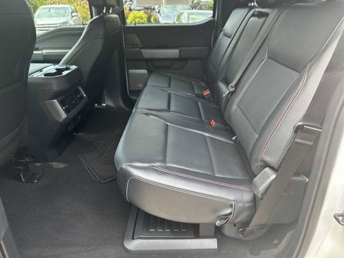 Used 2024 Ford F250 Lariat w/ Black Appearance Package image 19