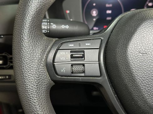 Certified 2023 Honda Accord EX image 25