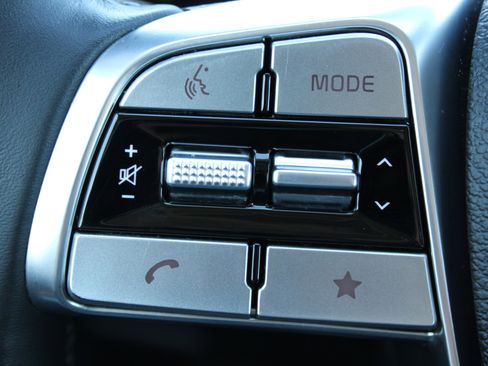 Used 2024 Kia Telluride S image 21