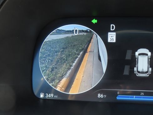 Used 2024 Hyundai Palisade Limited image 10