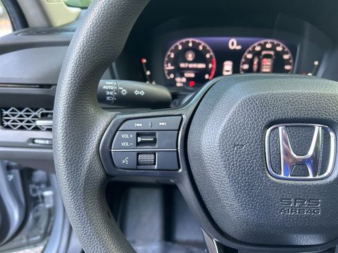 Used 2023 Honda Accord EX image 22