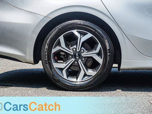 Used 2019 Kia Forte LXS FWD image 16