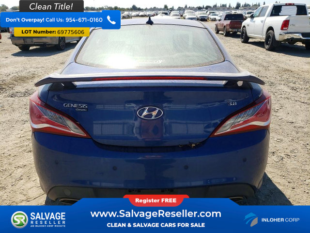 Used 2016 Hyundai Genesis Coupe 3.8 RWD image 8