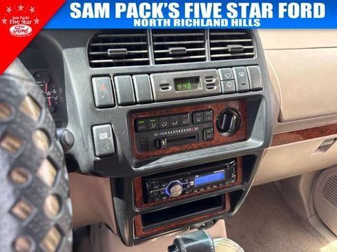 Used 2001 Isuzu Trooper 2WD 4-Door image 8