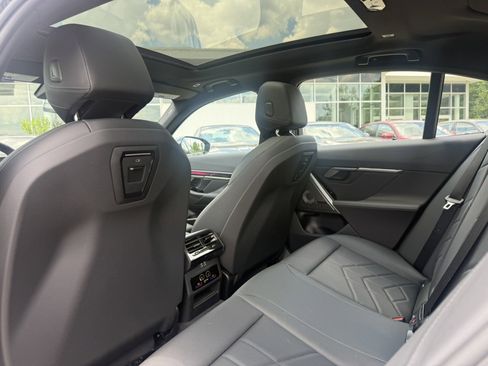 Certified 2026 BMW i5 eDrive40 w/ M Sport Package RWD image 15