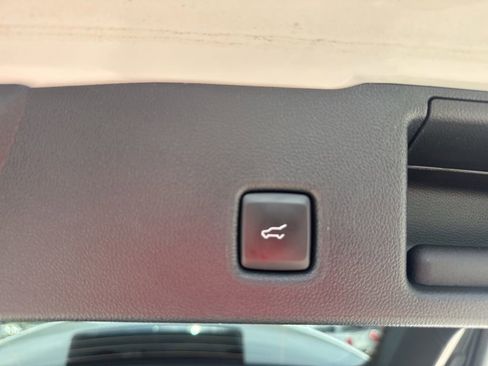 Used 2024 Ford Escape ST-Line w/ Tech Pack #1 AWD/4WD image 22