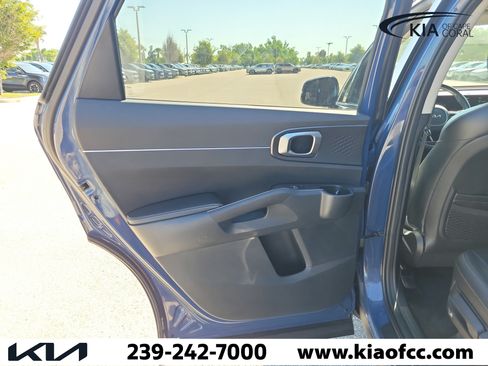 Certified 2024 Kia Sorento EX w/ Panoramic Sunroof Package FWD image 14