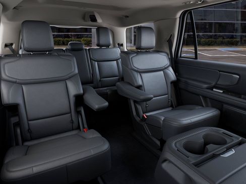 New 2027 Ford Expedition Active RWD image 11