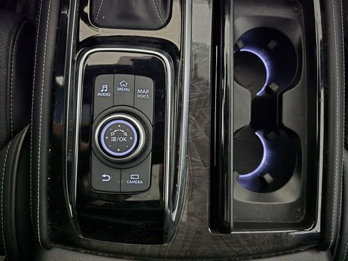 Used 2022 INFINITI QX80 Sensory w/ All-Season Package image 31