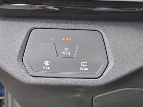 Used 2023 Volkswagen ID.4 Pro RWD image 24