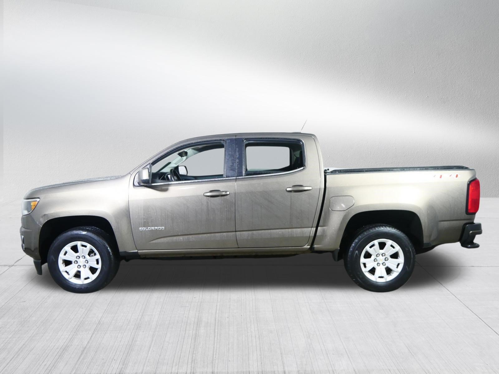 Used 2015 Chevrolet Colorado LT w/ LT Convenience Package AWD/4WD image 4