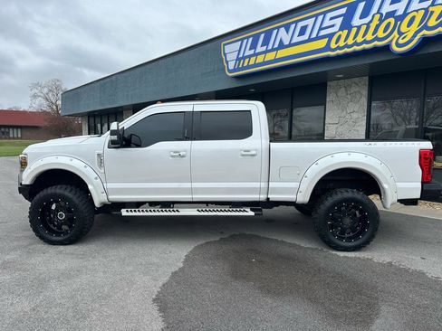 Used 2018 Ford F350 Lariat w/ Lariat Ultimate Package image 4
