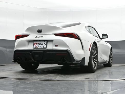 Used 2022 Toyota Supra w/ Safety & Technology Package RWD image 38