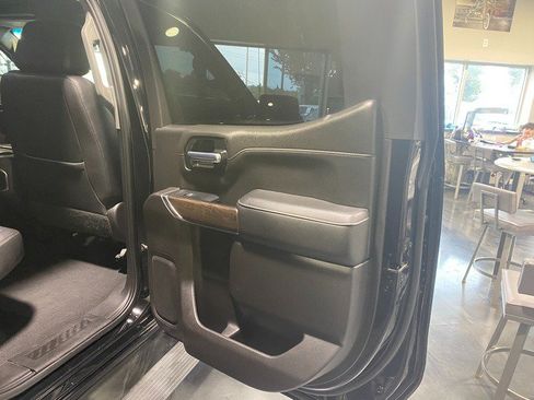 Used 2021 GMC Sierra 1500 Denali AWD/4WD image 19