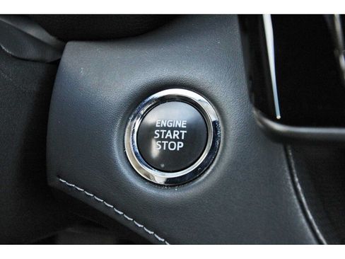 Used 2023 Toyota Highlander Limited FWD image 27