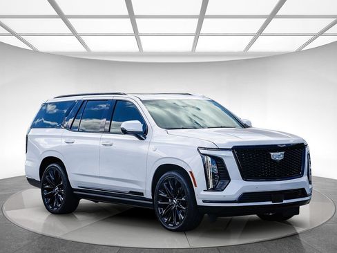 Used 2025 Cadillac Escalade Sport Platinum w/ LPO, ONYX Package AWD/4WD image 6