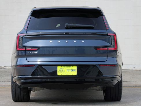 Used 2025 Volvo EX90 Ultra AWD/4WD image 11