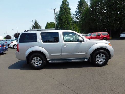 Used 2005 Nissan Pathfinder SE Off-Road w/ (P01) SE Off-Road Premium Pkg AWD/4WD image 22