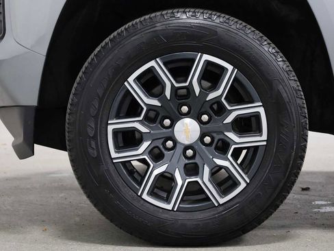 Used 2023 Chevrolet Colorado LT w/ LT Convenience Package III image 12