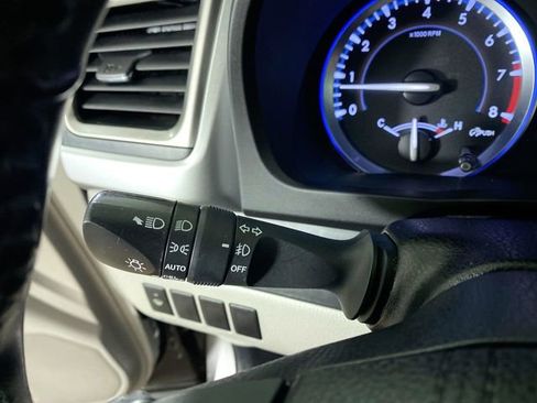 Used 2017 Toyota Highlander XLE image 15