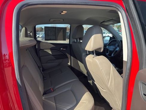 Used 2015 GMC Canyon SLT image 13