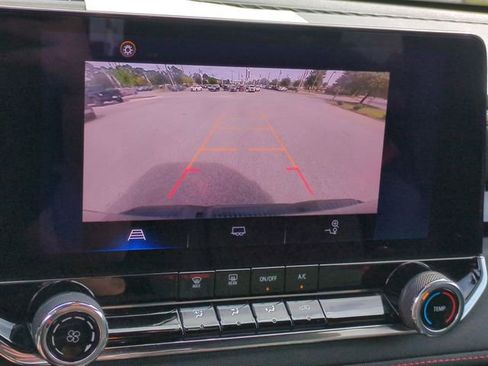 Used 2023 Chevrolet Colorado Z71 image 22