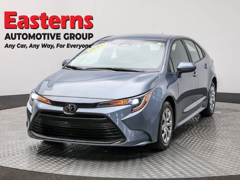 Used 2024 Toyota Corolla LE image 1