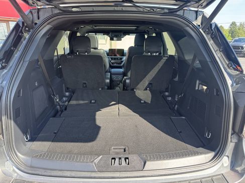 Used 2025 Ford Explorer ST AWD/4WD image 11