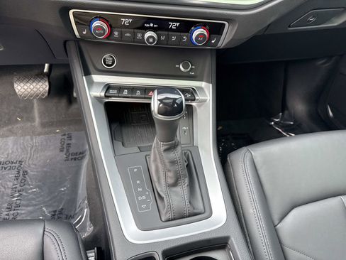Used 2024 Audi Q3 2.0T Premium Plus image 28