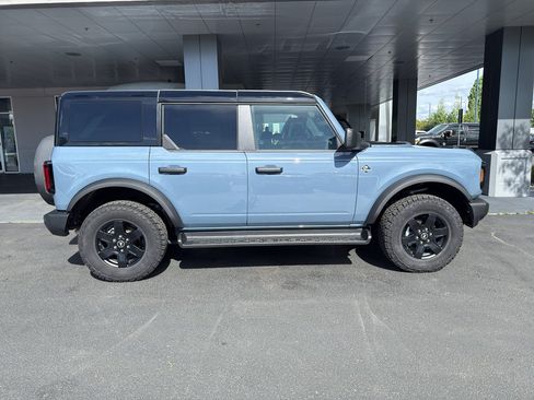 New 2025 Ford Bronco Outer Banks w/ Black Appearance Package AWD/4WD image 3