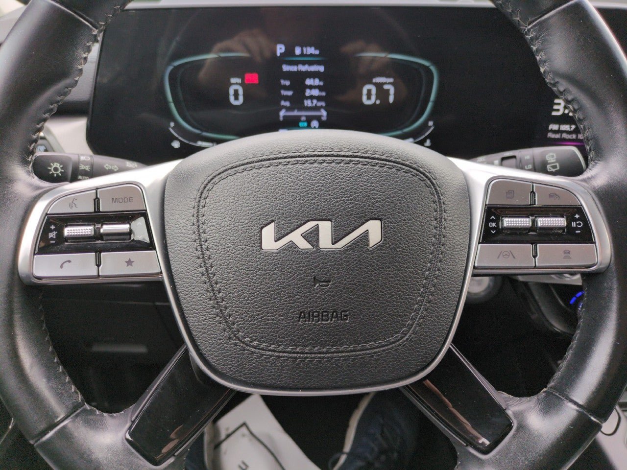 Certified 2024 Kia Telluride S w/ S Sunroof Package FWD image 16