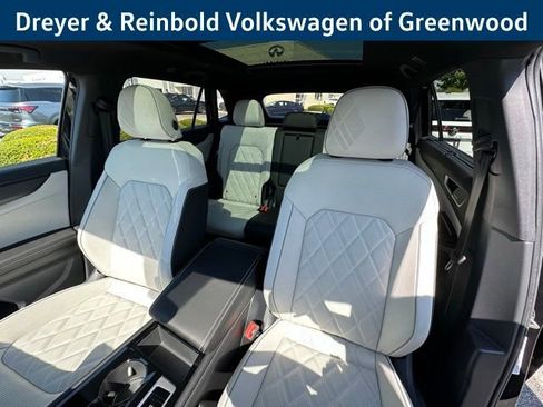 New 2026 Volkswagen Atlas Cross Sport SEL Premium R-Line AWD/4WD image 26