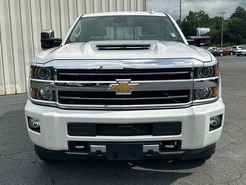 Used 2019 Chevrolet Silverado 2500 High Country w/ Duramax Plus Package AWD/4WD image 3