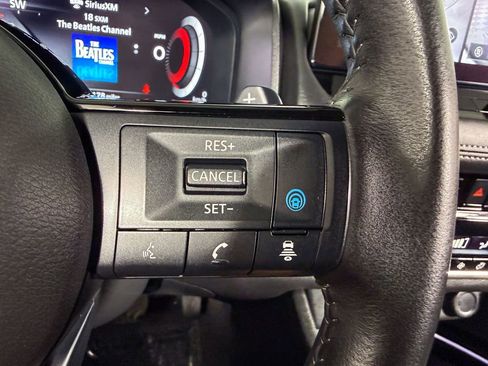 Certified 2024 Nissan Rogue SL AWD/4WD image 35