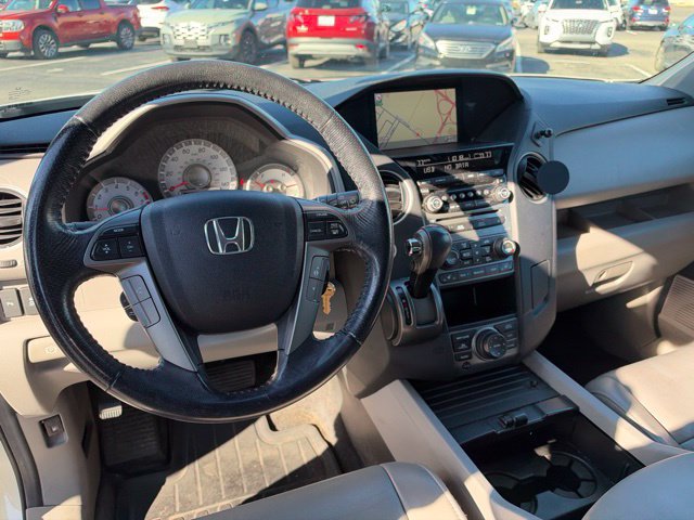 Used 2013 Honda Pilot Touring image 17