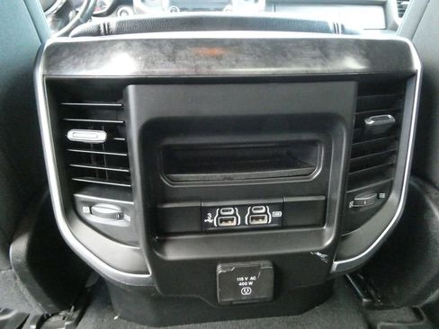 Used 2019 RAM 1500 Big Horn AWD/4WD image 19