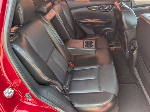 Used 2018 Nissan Rogue Sport SL FWD image 5
