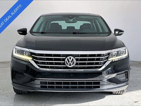 Used 2022 Volkswagen Passat 2.0T SE image 6