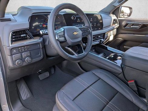 New 2026 Chevrolet Tahoe High Country RWD image 3