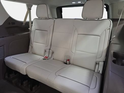 Used 2023 GMC Yukon XL Denali AWD/4WD image 33