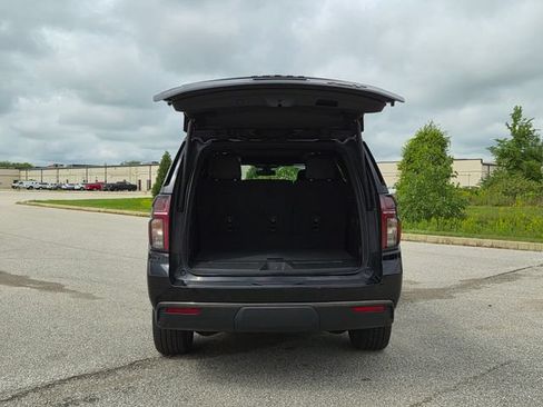 Used 2021 Chevrolet Tahoe RST w/ Luxury Package AWD/4WD image 10