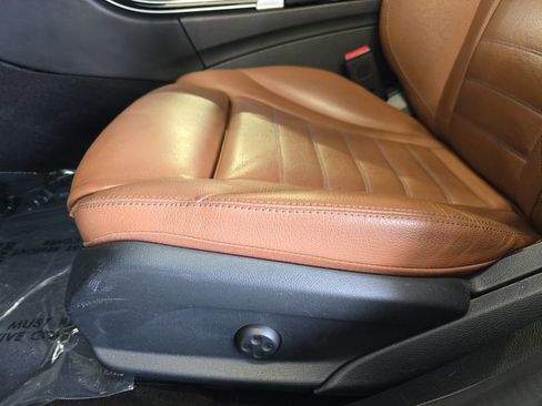 Used 2019 Mercedes-Benz C 300 Sedan image 33