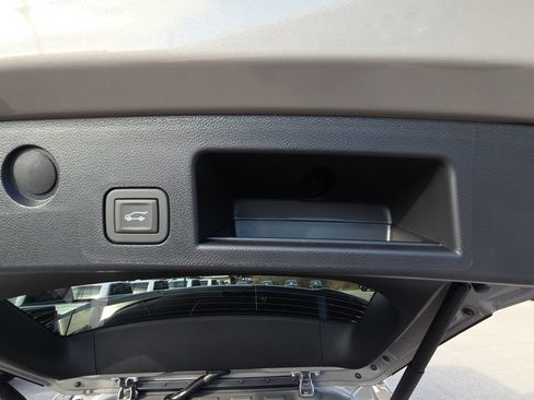 New 2026 GMC Terrain Elevation w/ Elevation Premium Package image 34