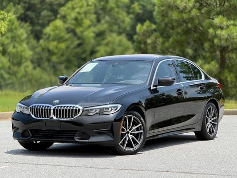 Used 2019 BMW 330i xDrive Sedan w/ Driving Assistance Package AWD/4WD image 8