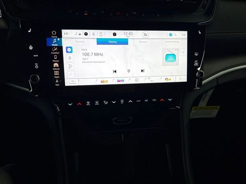 New 2026 Jeep Grand Cherokee Laredo image 18