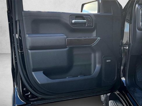 Used 2020 GMC Sierra 1500 SLT w/ SLT Premium Plus Package image 17